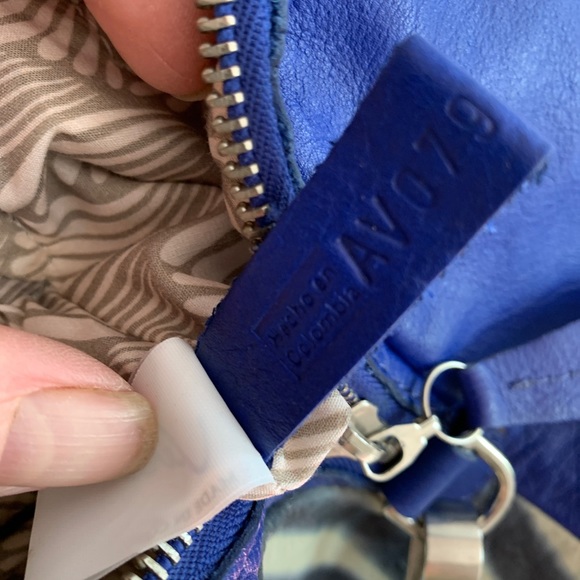 Velez Leather Bag - Picture 12 of 15